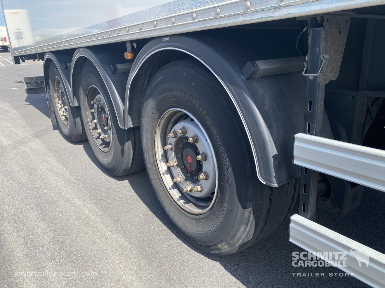 FRUEHAUF Dryfreight Standard Roller shutter door - Semirremolque caja cerrada: foto 3 FRUEHAUF Dryfreight Standard Roller shutter door - Semirremolque caja cerrada: foto 3