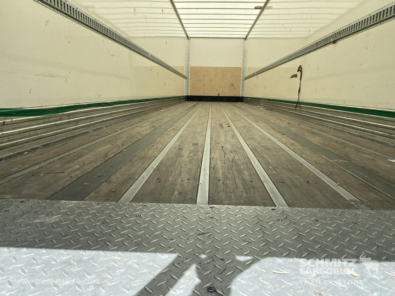Leasing de FRUEHAUF Dryfreight Standard Roller shutter door FRUEHAUF Dryfreight Standard Roller shutter door: foto 7 Leasing de FRUEHAUF Dryfreight Standard Roller shutter door FRUEHAUF Dryfreight Standard Roller shutter door: foto 7