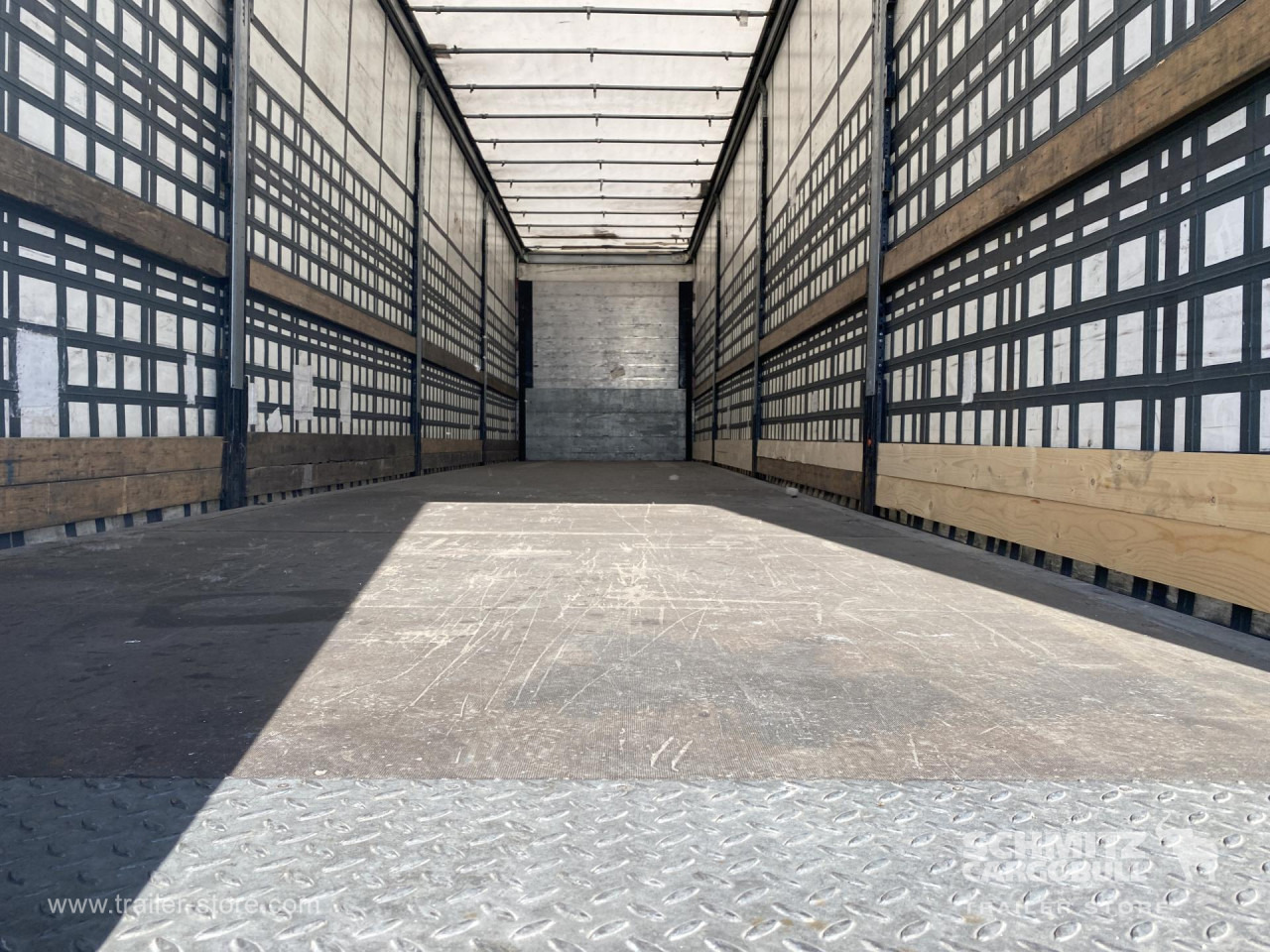 SCHMITZ Curtainsider Standard - Semirremolque lona: foto 5 SCHMITZ Curtainsider Standard - Semirremolque lona: foto 5