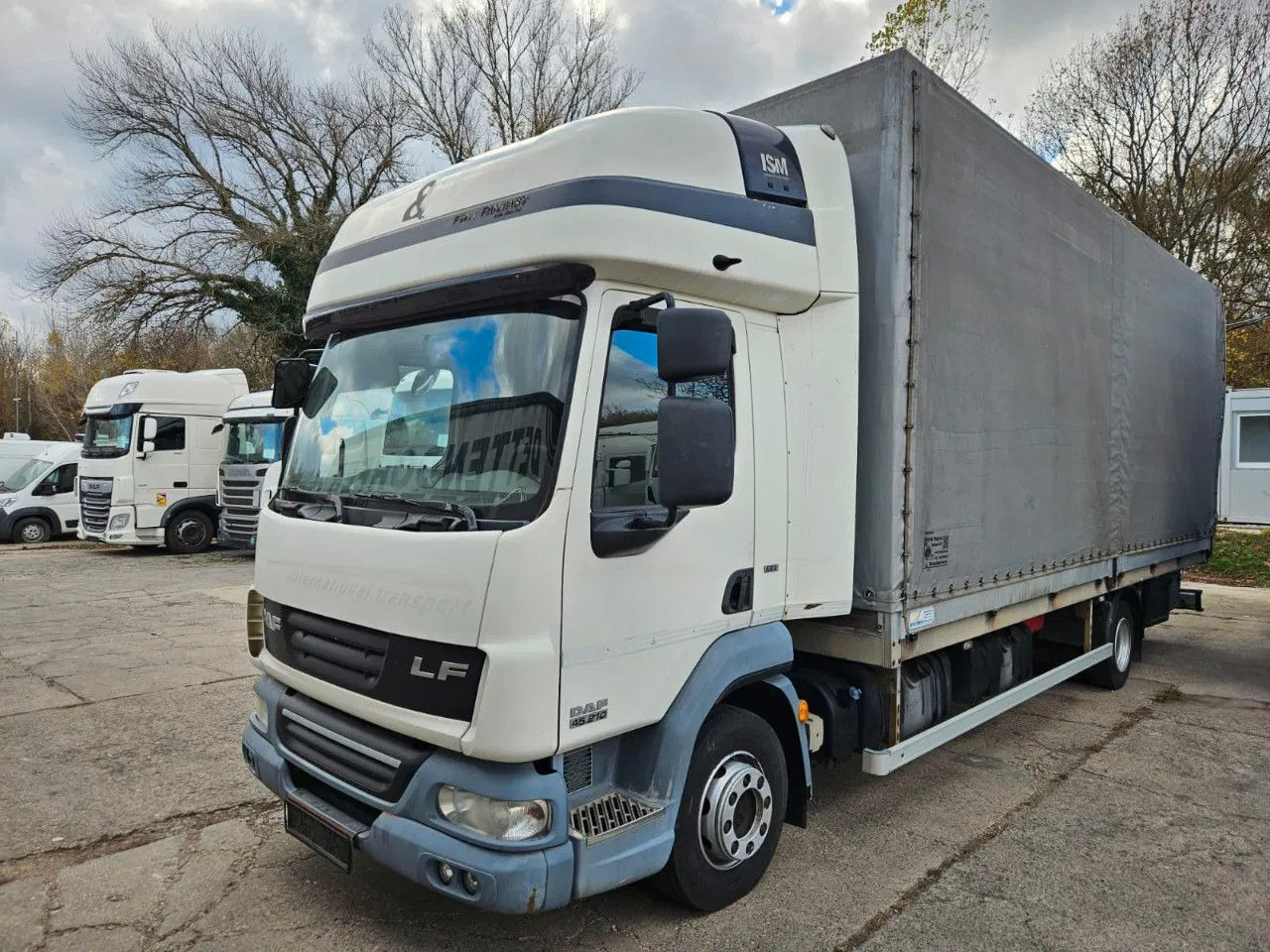 DAF LF 45.210 12t Euro5 EEV - Camión lona: foto 1 DAF LF 45.210 12t Euro5 EEV - Camión lona: foto 1
