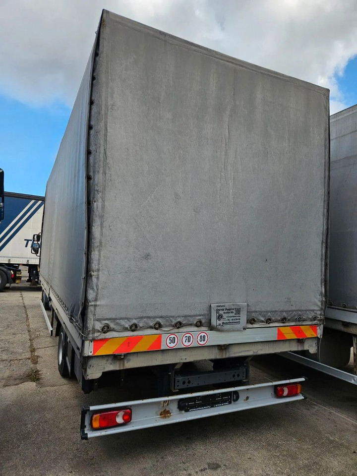 DAF LF 45.210 12t Euro5 EEV - Camión lona: foto 3 DAF LF 45.210 12t Euro5 EEV - Camión lona: foto 3