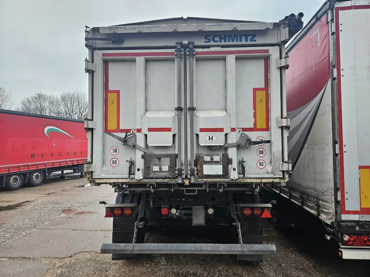 Schmitz Cargobull Gotha SGF S3, 45m3, Alloy wheels, Lift axle - Semirremolque volquete: foto 5 Schmitz Cargobull Gotha SGF S3, 45m3, Alloy wheels, Lift axle - Semirremolque volquete: foto 5