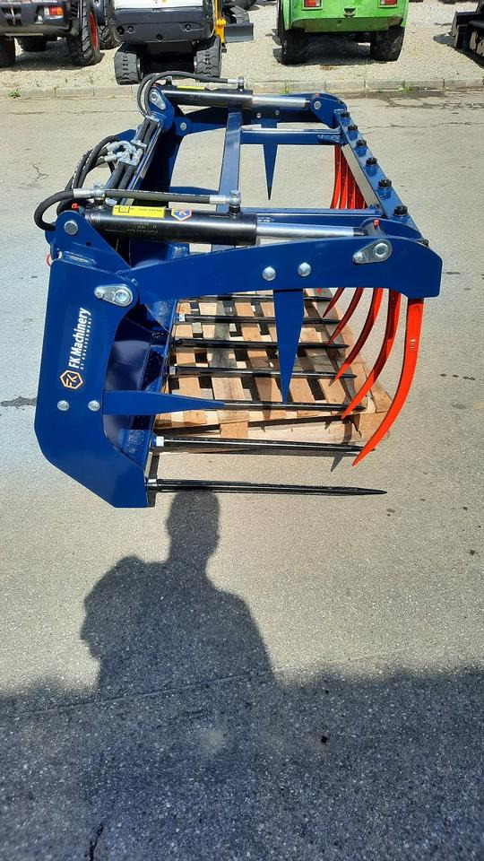 Krokodilgebiss Greifschaufel Frontlader Thaler Cat Hoflader Euro - Equipo para silos: foto 3 Krokodilgebiss Greifschaufel Frontlader Thaler Cat Hoflader Euro - Equipo para silos: foto 3