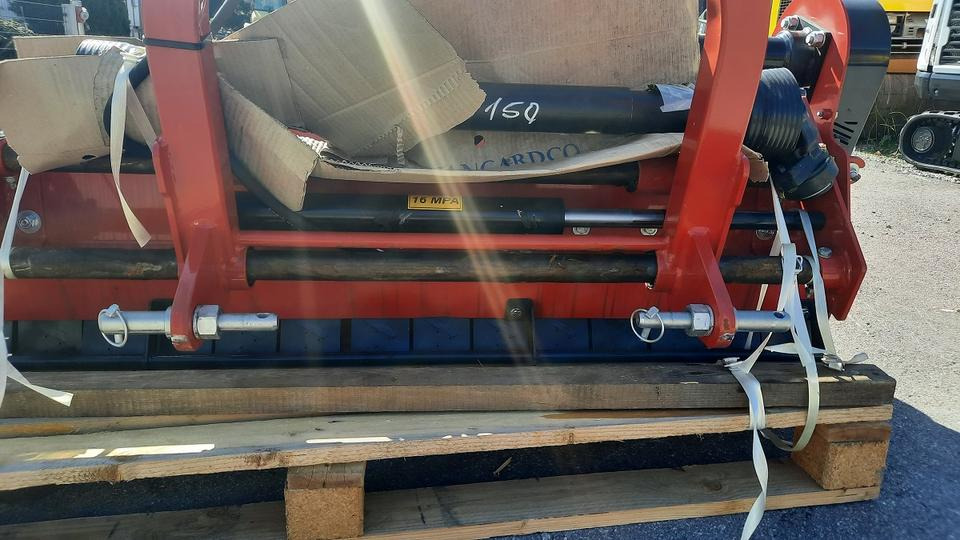 Neuer Schlegelmulcher Talex 1,5m hydr. Seitenverschub Mulcher - Desbrozadora de martillos: foto 5 Neuer Schlegelmulcher Talex 1,5m hydr. Seitenverschub Mulcher - Desbrozadora de martillos: foto 5