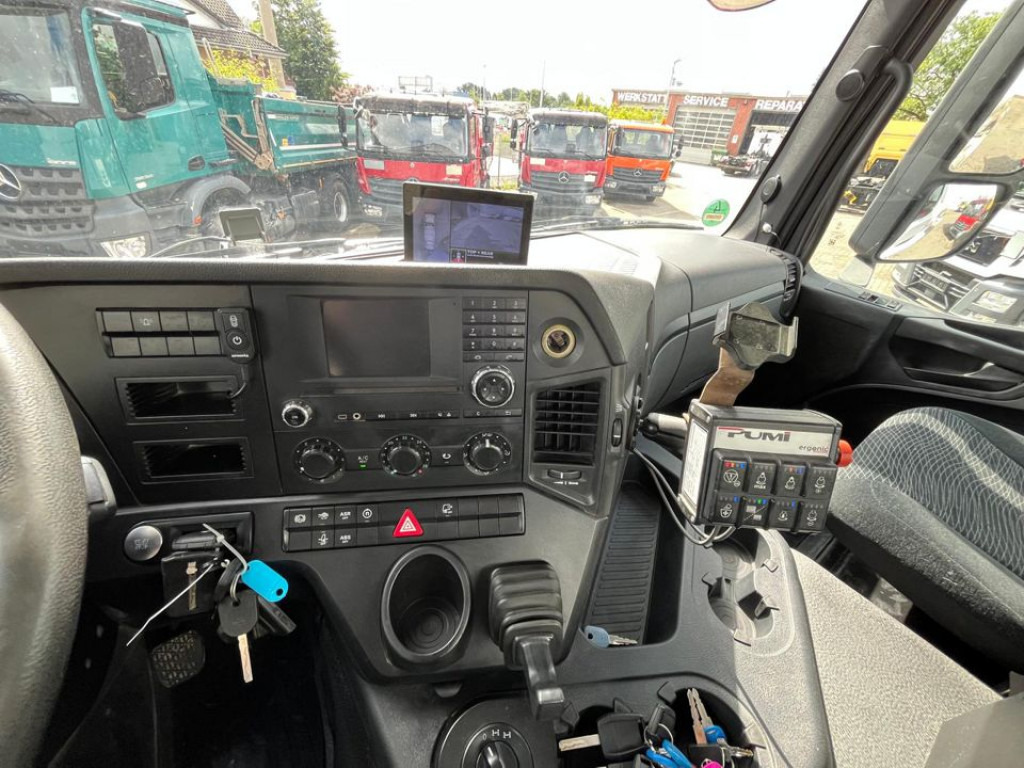 Camión MERCEDES-BENZ Arocs 3240 B 8x4 Betonmischer Deutsch Top AP Achsen: foto 14
