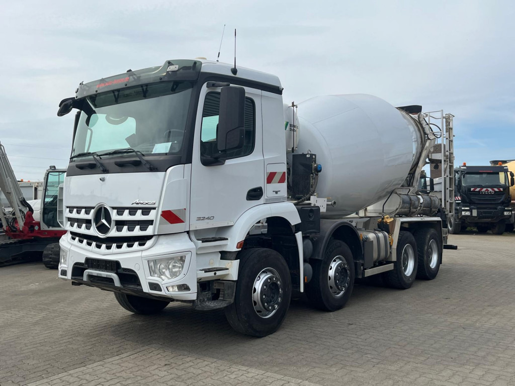 MERCEDES-BENZ Arocs 3240 B 8x4 Betonmischer Deutsch Top AP Achsen - Camión: foto 1 MERCEDES-BENZ Arocs 3240 B 8x4 Betonmischer Deutsch Top AP Achsen - Camión: foto 1