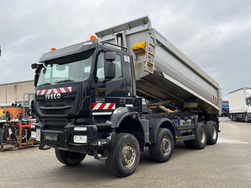 IVECO-MAGIRUS TRACKER AD450TW 4 Achs Muldenkipper Meiller - Dúmper: foto 1 IVECO-MAGIRUS TRACKER AD450TW 4 Achs Muldenkipper Meiller - Dúmper: foto 1