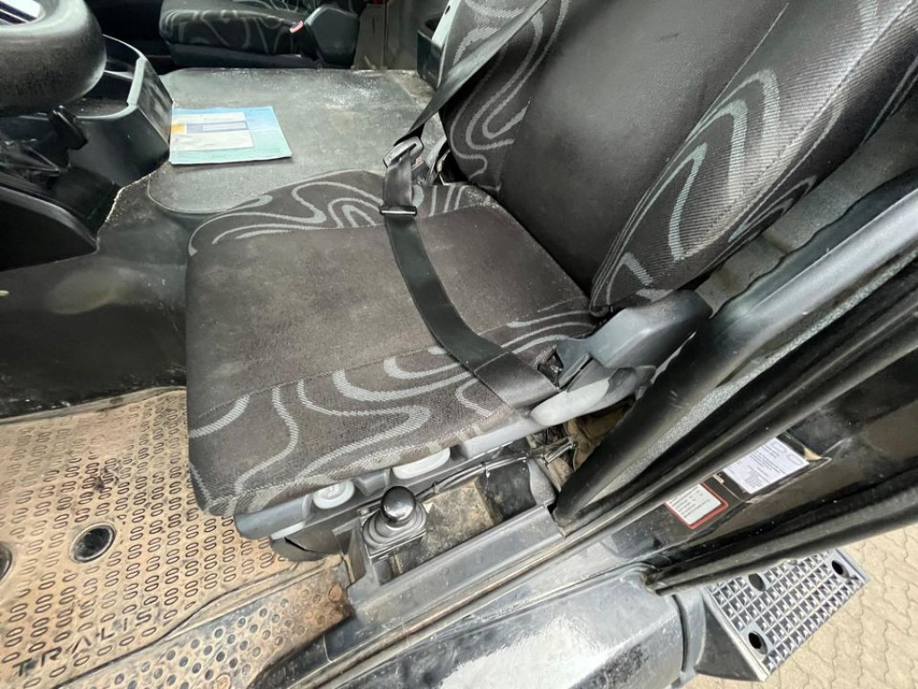 IVECO-MAGIRUS TRACKER AD450TW 4 Achs Muldenkipper Meiller - Dúmper: foto 3 IVECO-MAGIRUS TRACKER AD450TW 4 Achs Muldenkipper Meiller - Dúmper: foto 3