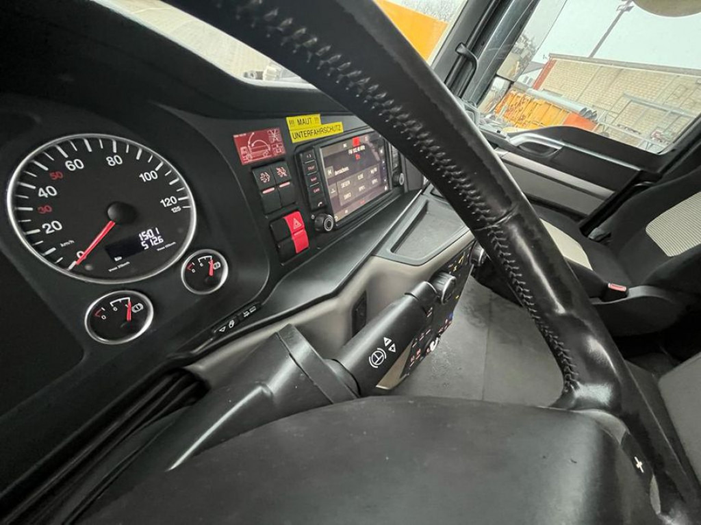 MAN TG-S 26.460 6x2-2 BL Abrollkipper Meiller, Funk - Camión multibasculante: foto 4 MAN TG-S 26.460 6x2-2 BL Abrollkipper Meiller, Funk - Camión multibasculante: foto 4