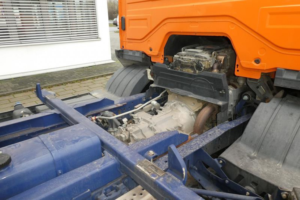 MERCEDES-BENZ Atego 818 K 2-Achs Kipper Schalter - Furgoneta basculante: foto 2 MERCEDES-BENZ Atego 818 K 2-Achs Kipper Schalter - Furgoneta basculante: foto 2