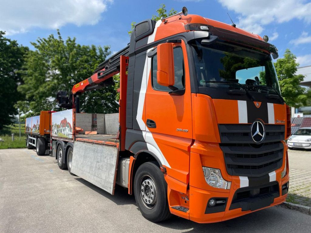 Mercedes-Benz Actros 2648 L 6x2 Pritsche Heckkran 4xhydr.Aussc - Camión caja abierta, Camión grúa: foto 2 Mercedes-Benz Actros 2648 L 6x2 Pritsche Heckkran 4xhydr.Aussc - Camión caja abierta, Camión grúa: foto 2