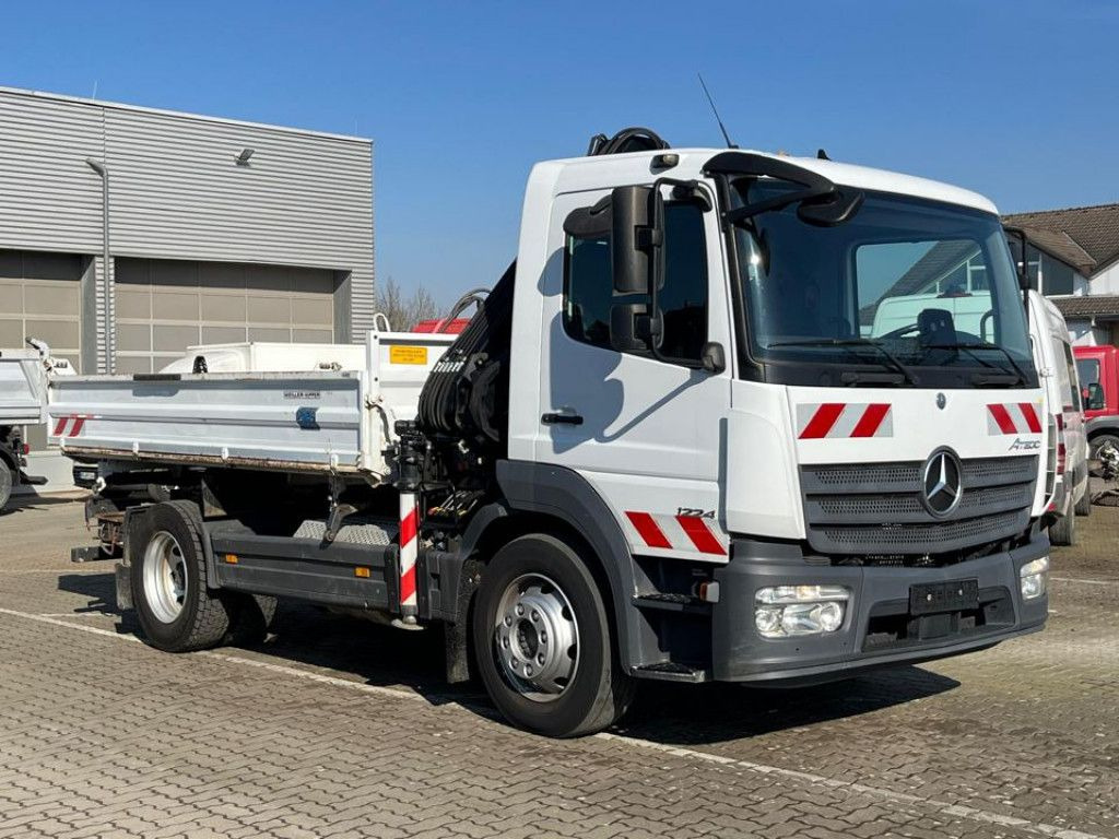 Mercedes-Benz Atego 1224 K 2-Achs Kipper Kran Hiab +Greiferst. - Camión volquete, Camión grúa: foto 2 Mercedes-Benz Atego 1224 K 2-Achs Kipper Kran Hiab +Greiferst. - Camión volquete, Camión grúa: foto 2