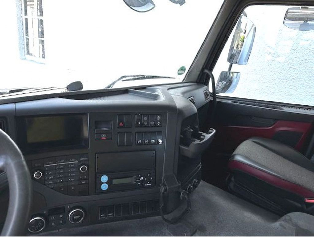 Volvo FM 420 4x2 Absetzkipper Meiller, Funk - Camión volquete: foto 5 Volvo FM 420 4x2 Absetzkipper Meiller, Funk - Camión volquete: foto 5