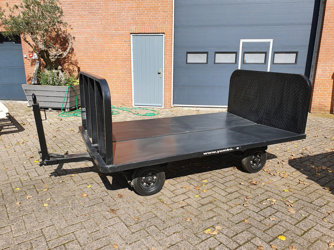 Baggage Cart Yumbo - Equipo de apoyo en tierra: foto 1 Baggage Cart Yumbo - Equipo de apoyo en tierra: foto 1