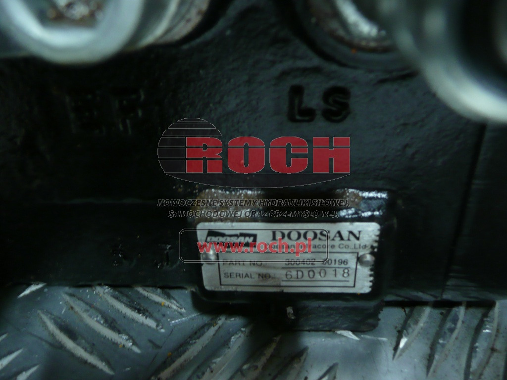 DOOSAN 300402-00196 - 1 SEKCYJNY + 410104-00141C 160205 - Válvula hidráulica: foto 1 DOOSAN 300402-00196 - 1 SEKCYJNY + 410104-00141C 160205 - Válvula hidráulica: foto 1
