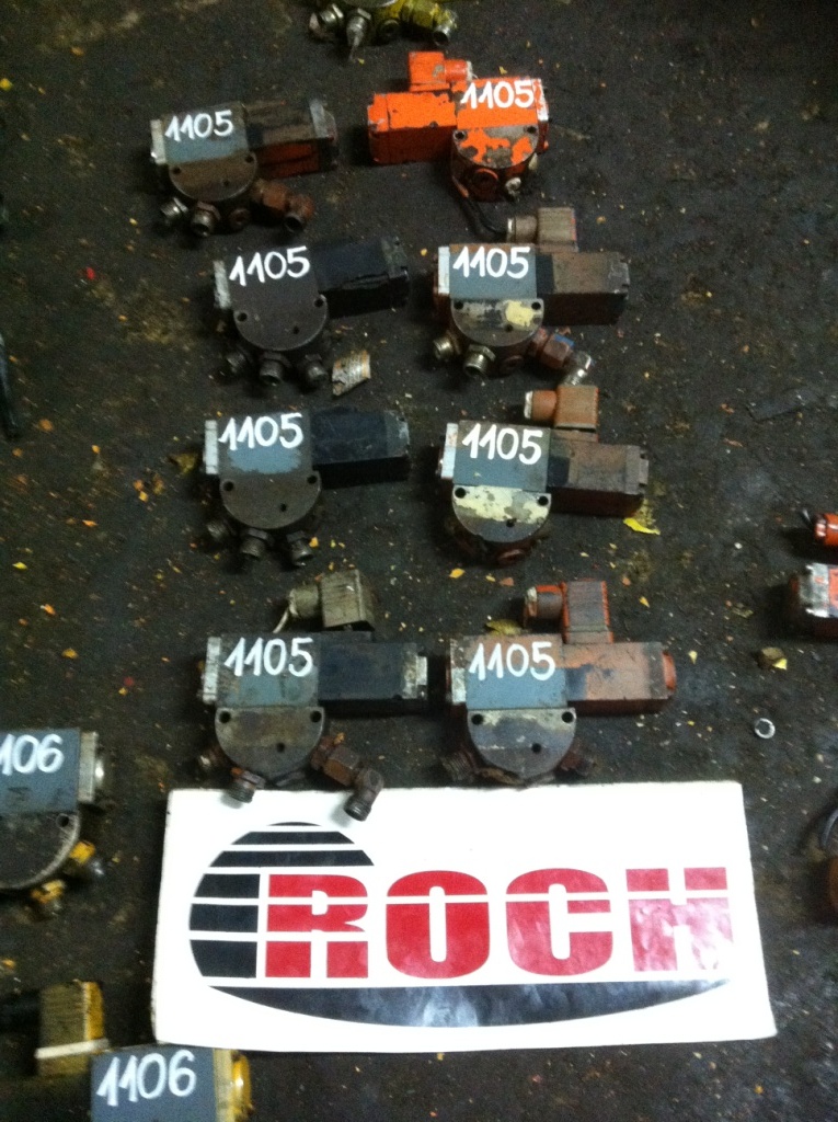 REXROTH WE5C6.2/G24Z4 426233/3 - 1 SEKCYJNY + GU35-4-..24VDC 26W + KOŚĆ G96/1 - Válvula hidráulica para Maquinaria de construcción: foto 1 REXROTH WE5C6.2/G24Z4 426233/3 - 1 SEKCYJNY + GU35-4-..24VDC 26W + KOŚĆ G96/1 - Válvula hidráulica para Maquinaria de construcción: foto 1
