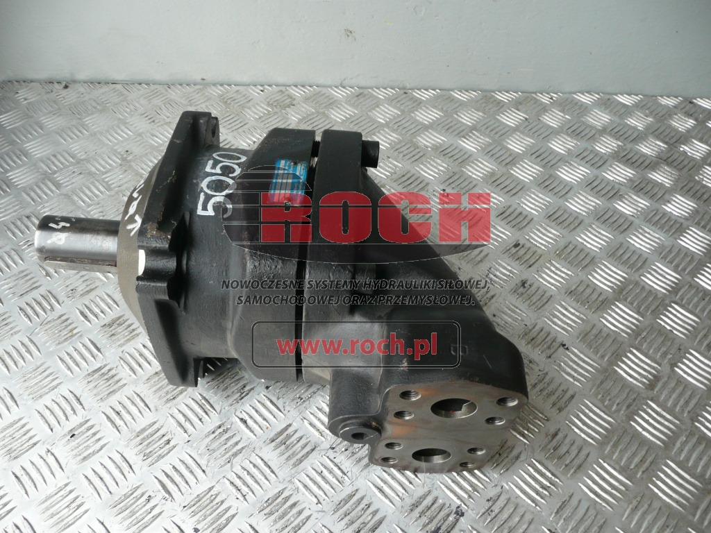 VOLVO F11-110-RF-CN-K-000 3703170R - Motor hidráulico: foto 1 VOLVO F11-110-RF-CN-K-000 3703170R - Motor hidráulico: foto 1