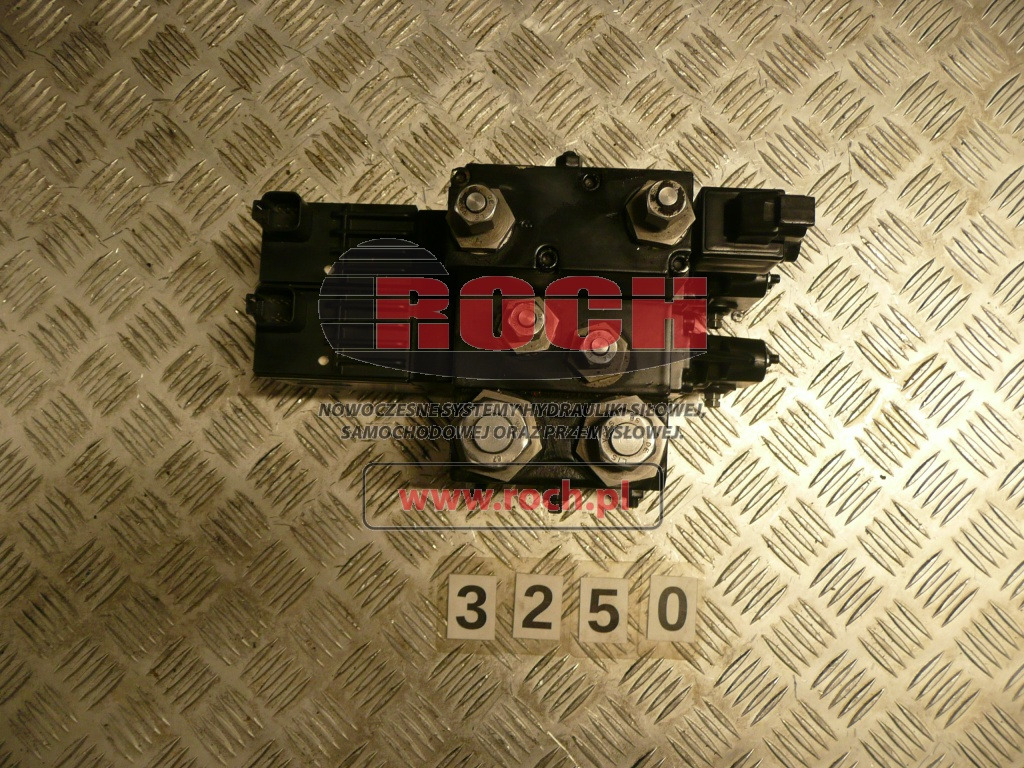 WIRTGEN 3004650 83104498 - 2 SEKCYJNY + 11034832 11-32VDC + 11246402C R2582 11246403 +  CEWKA - Válvula hidráulica: foto 1 WIRTGEN 3004650 83104498 - 2 SEKCYJNY + 11034832 11-32VDC + 11246402C R2582 11246403 +  CEWKA - Válvula hidráulica: foto 1