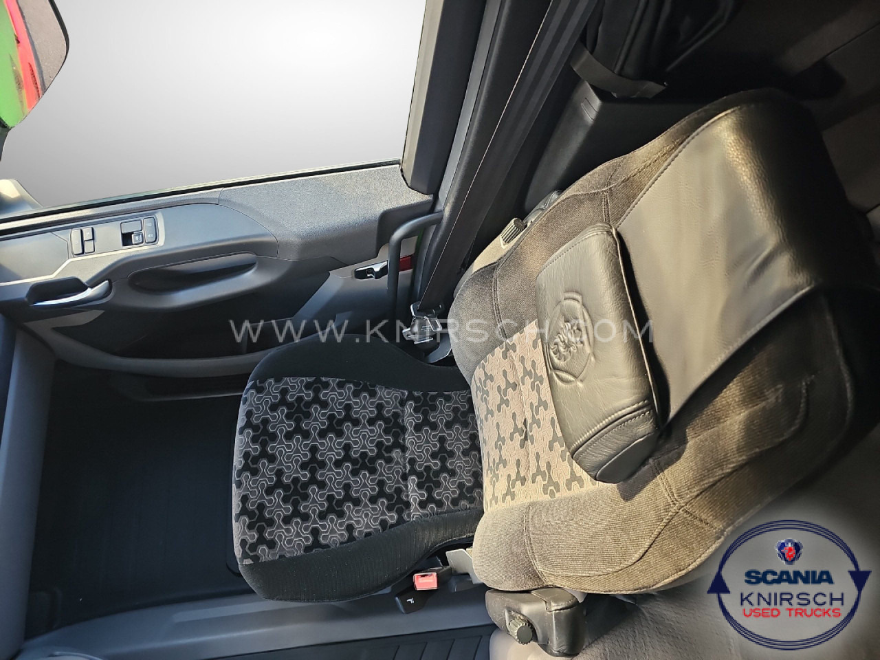 SCANIA R 450 A4x2LA Retarder Standklima - Cabeza tractora: foto 5 SCANIA R 450 A4x2LA Retarder Standklima - Cabeza tractora: foto 5