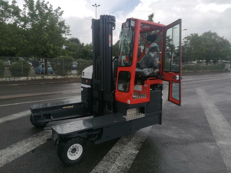 Amlift C40-12/55 - Carretilla de 4 vías: foto 1 Amlift C40-12/55 - Carretilla de 4 vías: foto 1