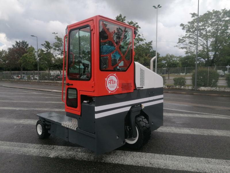 Amlift C40-12/55 - Carretilla de 4 vías: foto 5 Amlift C40-12/55 - Carretilla de 4 vías: foto 5