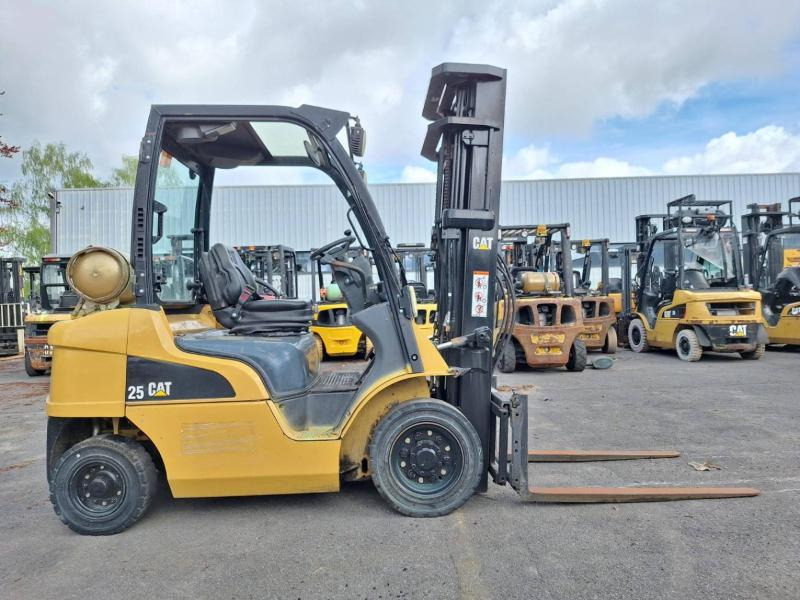 Leasing de Caterpillar GP25N Caterpillar GP25N: foto 6