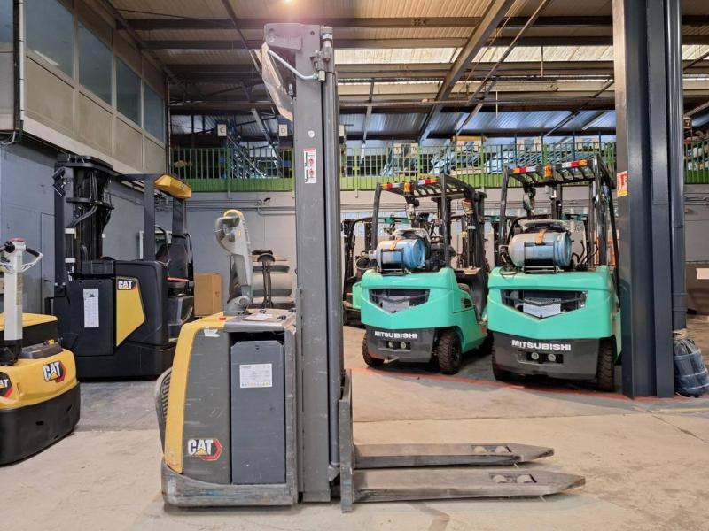 Caterpillar NSV16P - Apilador: foto 5 Caterpillar NSV16P - Apilador: foto 5