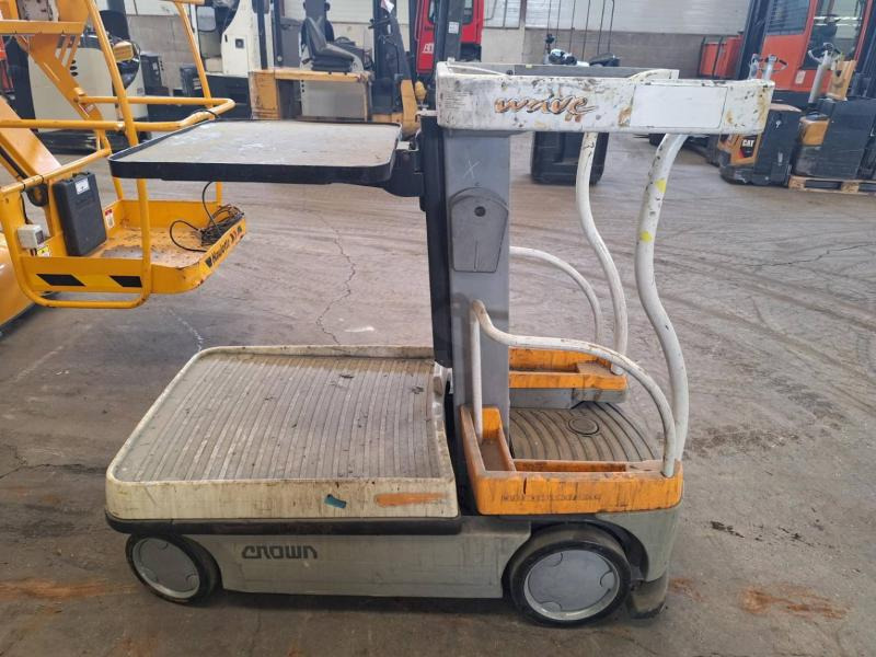 Crown WAVE50-84 - Plataforma de mástil vertical: foto 5 Crown WAVE50-84 - Plataforma de mástil vertical: foto 5