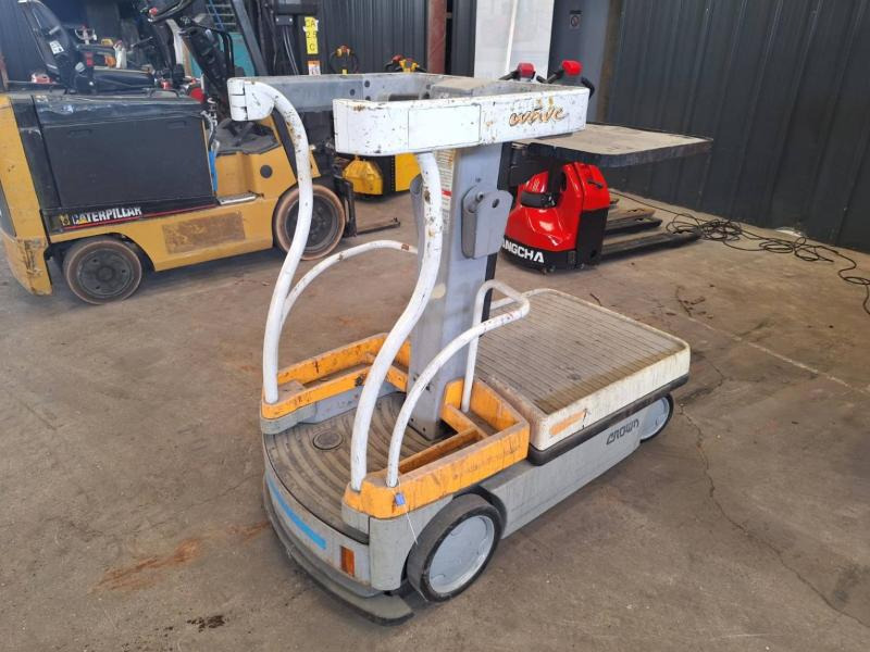 Crown WAVE50-84 - Plataforma de mástil vertical: foto 1 Crown WAVE50-84 - Plataforma de mástil vertical: foto 1