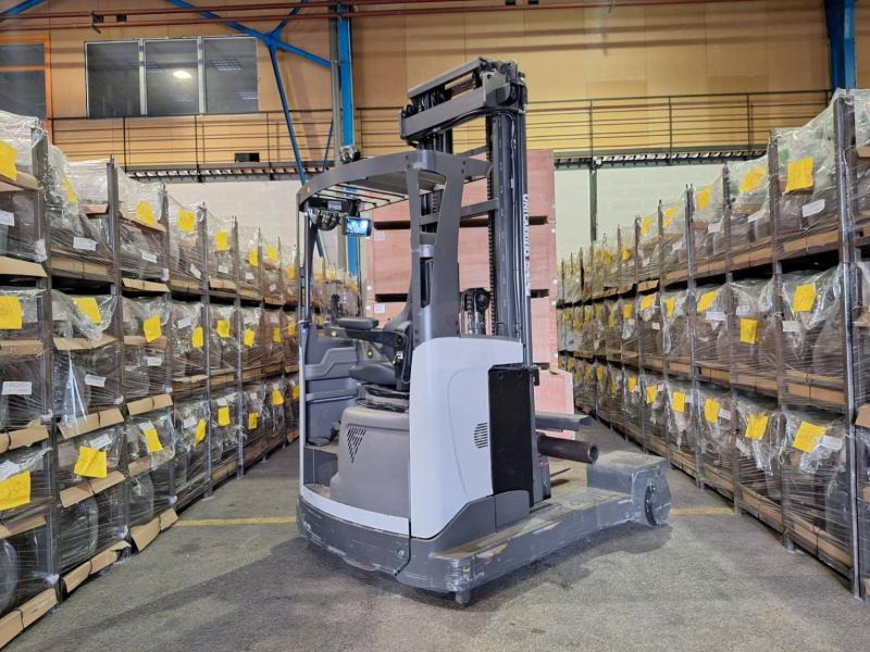 UniCarriers 250DTFVRE635UFW - Carretilla de 4 vías: foto 5 UniCarriers 250DTFVRE635UFW - Carretilla de 4 vías: foto 5