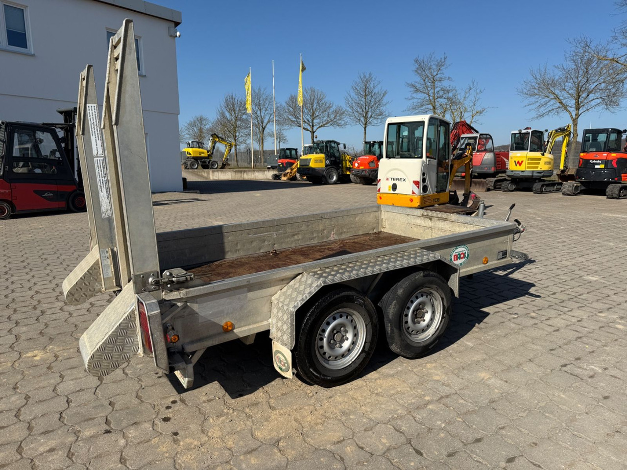 BAOS M303116, Baumaschinen Transportanhänger 3 t - Remolque góndola rebajadas: foto 2 BAOS M303116, Baumaschinen Transportanhänger 3 t - Remolque góndola rebajadas: foto 2