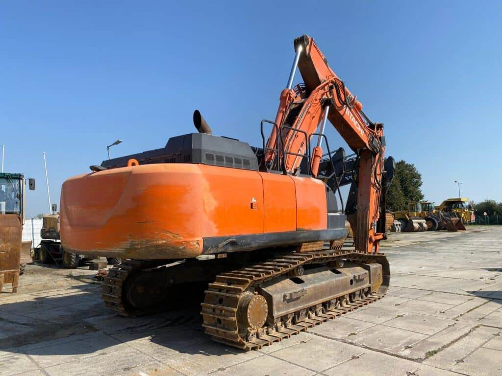 Hitachi ZX350LC-6 - Excavadora de cadenas: foto 2 Hitachi ZX350LC-6 - Excavadora de cadenas: foto 2