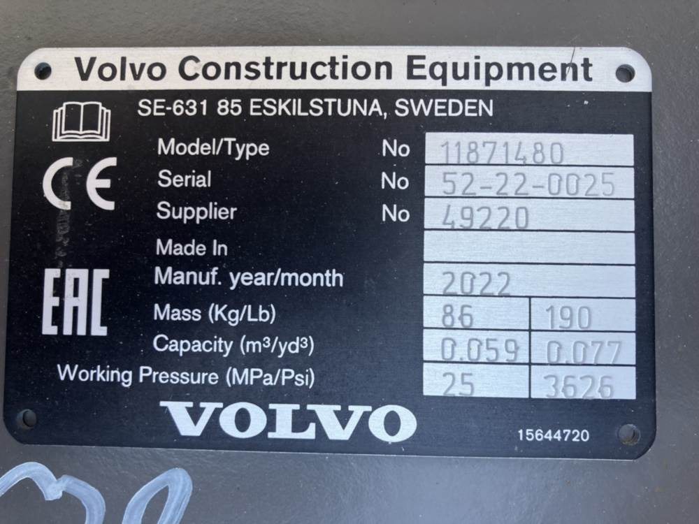 Volvo Böschungslöffel schwenkbar - Retroexcavadora: foto 4 Volvo Böschungslöffel schwenkbar - Retroexcavadora: foto 4