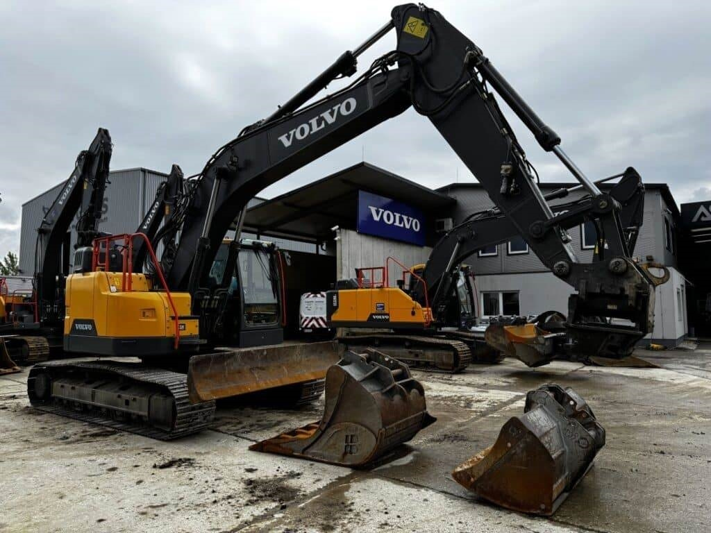 Volvo ECR235EL - Excavadora de cadenas: foto 1 Volvo ECR235EL - Excavadora de cadenas: foto 1