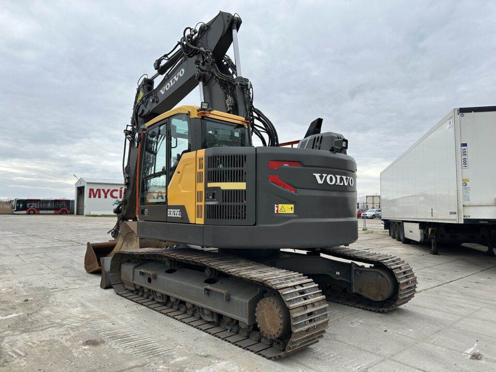 Volvo ECR235EL - Excavadora de cadenas: foto 2 Volvo ECR235EL - Excavadora de cadenas: foto 2