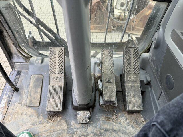 CAT M318D Mobilbagger *9.235 h *Schnellw. *Greifer - Excavadora de ruedas: foto 2 CAT M318D Mobilbagger *9.235 h *Schnellw. *Greifer - Excavadora de ruedas: foto 2