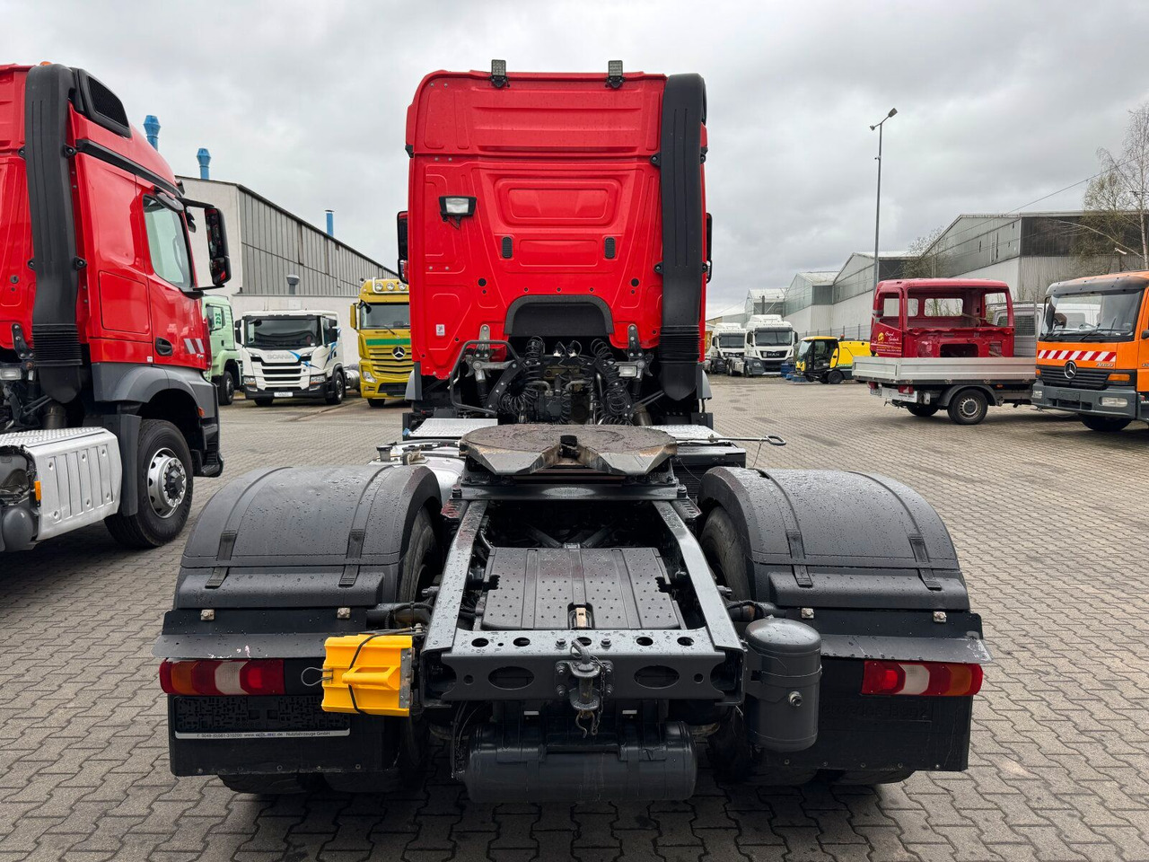 Mercedes-Benz Arocs 1845 LS 4x4 HAD *Kipphyd. Euro6 Blatt/Luft - Cabeza tractora: foto 5 Mercedes-Benz Arocs 1845 LS 4x4 HAD *Kipphyd. Euro6 Blatt/Luft - Cabeza tractora: foto 5