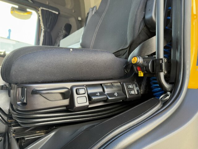 Scania G450 XT 4x4 Euro 6 SZM Kipphydraulik Blatt/ Luft - Cabeza tractora: foto 5 Scania G450 XT 4x4 Euro 6 SZM Kipphydraulik Blatt/ Luft - Cabeza tractora: foto 5