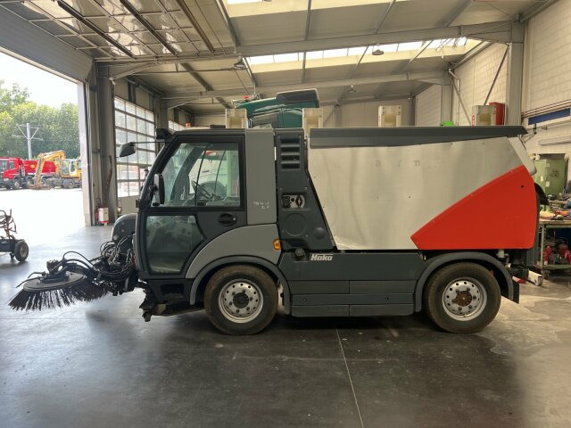 Barredora vial Hako Citymaster CM 2200 Kehrmaschine 2 m³: foto 10 Barredora vial Hako Citymaster CM 2200 Kehrmaschine 2 m³: foto 10