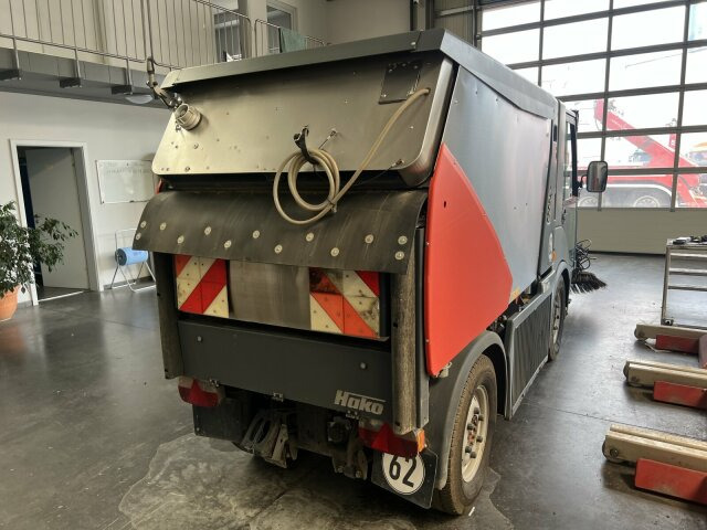 Barredora vial Hako Citymaster CM 2200 Kehrmaschine 2 m³: foto 12 Barredora vial Hako Citymaster CM 2200 Kehrmaschine 2 m³: foto 12