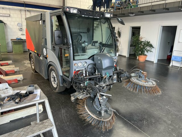 Barredora vial Hako Citymaster CM 2200 Kehrmaschine 2 m³: foto 9 Barredora vial Hako Citymaster CM 2200 Kehrmaschine 2 m³: foto 9