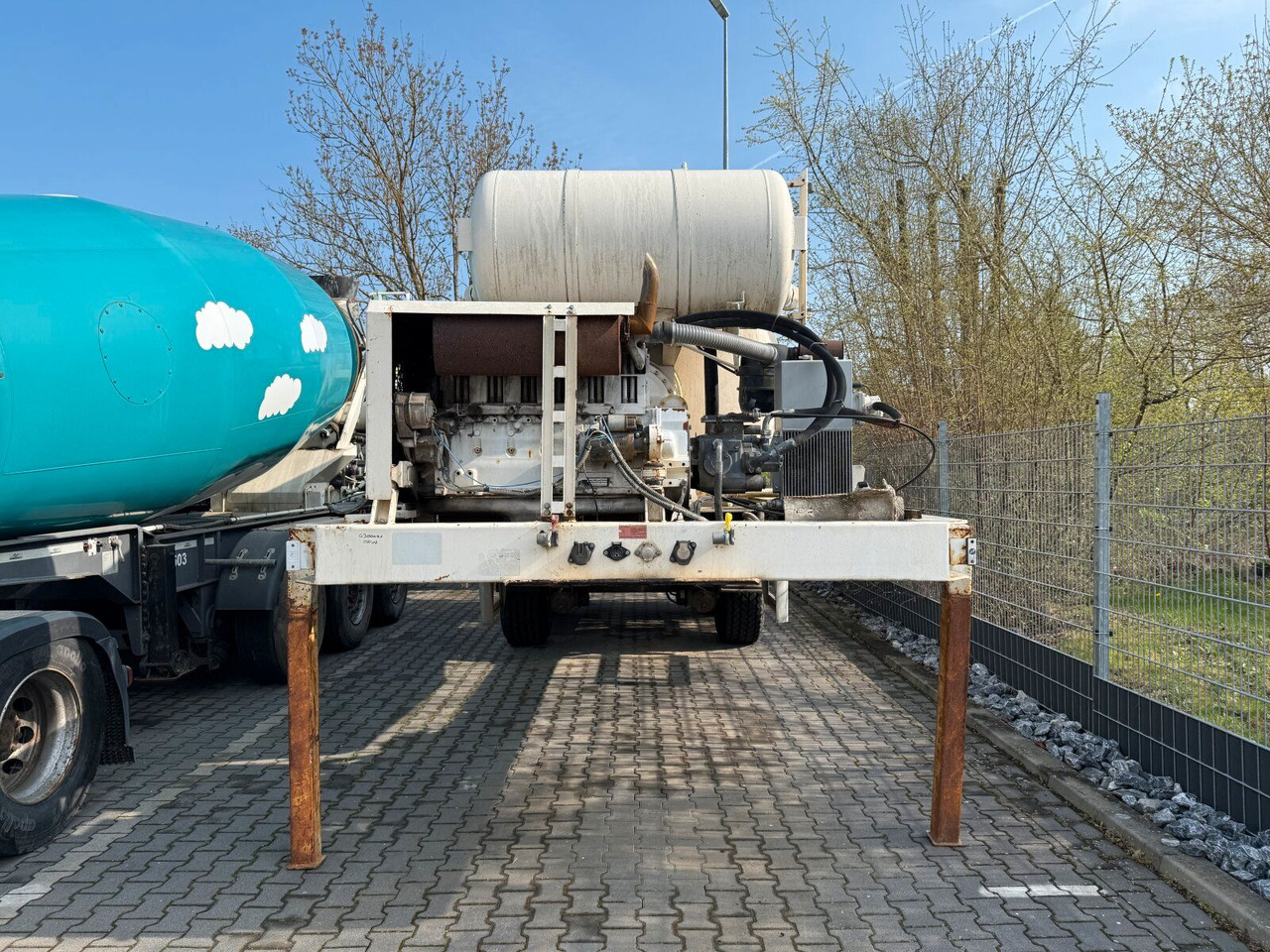 Intermix 10 m³ Betonmischer Auflieger mit Motor - Camión hormigonera: foto 5 Intermix 10 m³ Betonmischer Auflieger mit Motor - Camión hormigonera: foto 5
