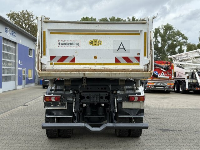 Camión volquete Mercedes-Benz 4145 8x8 Meiler Dreiseitenkipper Bordmatik: foto 15 Camión volquete Mercedes-Benz 4145 8x8 Meiler Dreiseitenkipper Bordmatik: foto 15