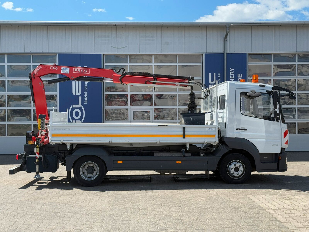 Mercedes-Benz ATEGO 818 4x2 Euro 6 Kipper Kran FASSI F65B.0.22 - Furgoneta basculante: foto 3 Mercedes-Benz ATEGO 818 4x2 Euro 6 Kipper Kran FASSI F65B.0.22 - Furgoneta basculante: foto 3