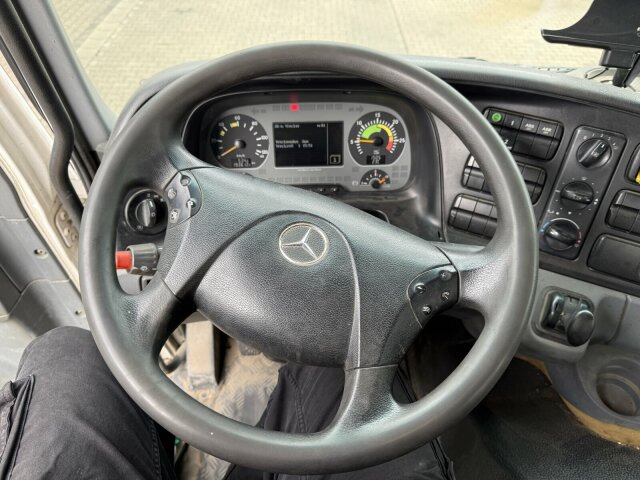 Camión bomba de hormigón Mercedes-Benz Actros 2632 6x4 Betonpumpe Schwing S24X: foto 15 Camión bomba de hormigón Mercedes-Benz Actros 2632 6x4 Betonpumpe Schwing S24X: foto 15