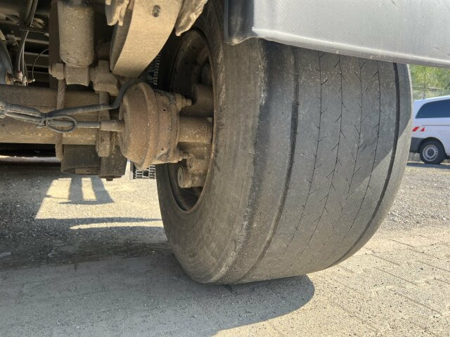 Schwarzmüller DB Plattform - Remolque plataforma/ Caja abierta: foto 4 Schwarzmüller DB Plattform - Remolque plataforma/ Caja abierta: foto 4