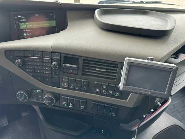 Volvo FH 540 6x2 Abrollkipper MEILLER RK 26.67 - Camión multibasculante: foto 4 Volvo FH 540 6x2 Abrollkipper MEILLER RK 26.67 - Camión multibasculante: foto 4