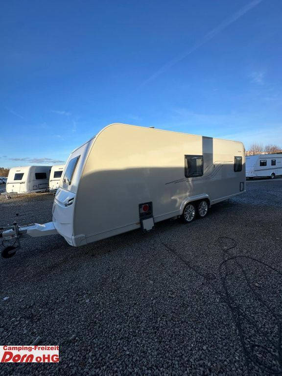 Tabbert Senara 620 DMK 2,5 ehem. Messefahrzeug Tabbert Senara 620 DMK 2,5 ehem. Messefahrzeug - Caravana: foto 4 Tabbert Senara 620 DMK 2,5 ehem. Messefahrzeug Tabbert Senara 620 DMK 2,5 ehem. Messefahrzeug - Caravana: foto 4