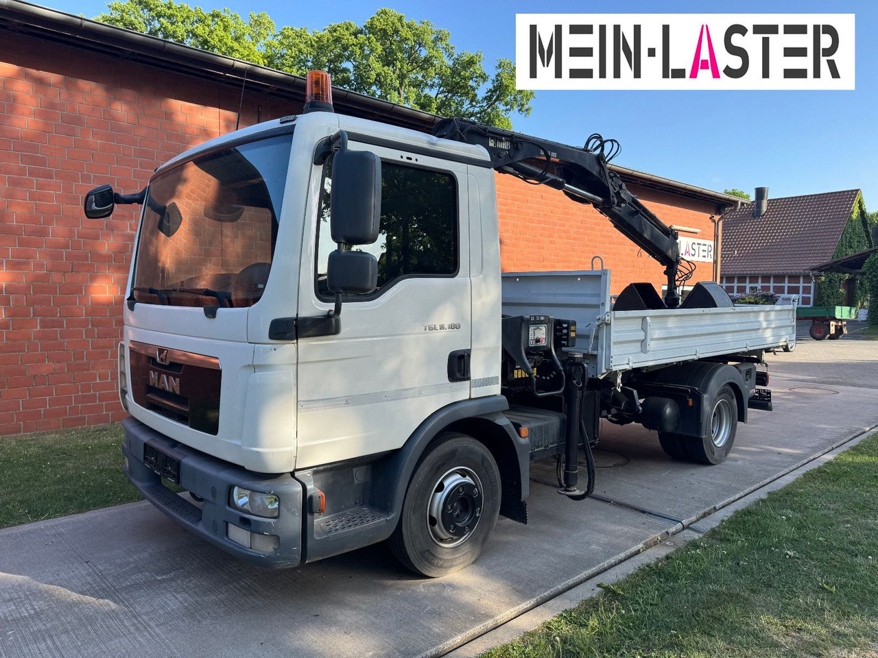 MAN TGL 8.180 3 S-Kipper Hiab 55 D *10,2 m - 640 kg - Furgoneta basculante: foto 2 MAN TGL 8.180 3 S-Kipper Hiab 55 D *10,2 m - 640 kg - Furgoneta basculante: foto 2