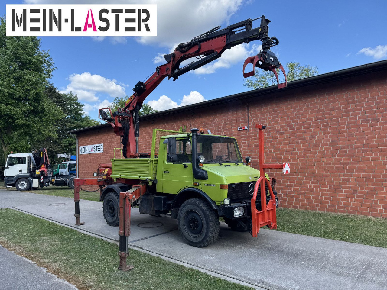 Unimog U 1650 PK 10500 Kran 15 m max. 3,9 t Seilwinde - Camión grúa: foto 2 Unimog U 1650 PK 10500 Kran 15 m max. 3,9 t Seilwinde - Camión grúa: foto 2